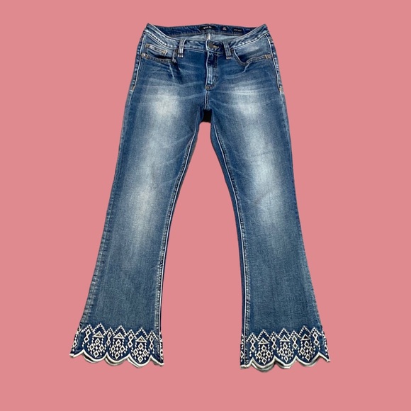 Miss Me Denim - MISS ME EMBROIDERED HEM CROP BOOT JEANS BLUE SIZE 26